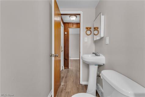 5461 Clement Avenue Maple Heights OH 44137