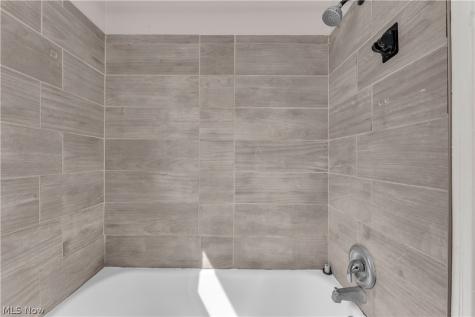 5461 Clement Avenue Maple Heights OH 44137