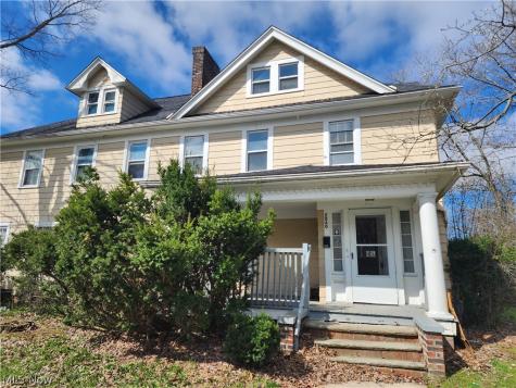 2060 Rossmoor Road Cleveland Heights OH 44118