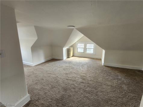 2060 Rossmoor Road Cleveland Heights OH 44118