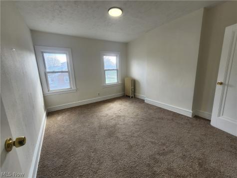 2060 Rossmoor Road Cleveland Heights OH 44118