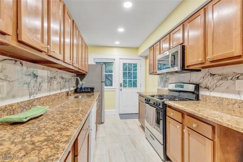 2257 Grandview Avenue Cleveland Heights OH 44106