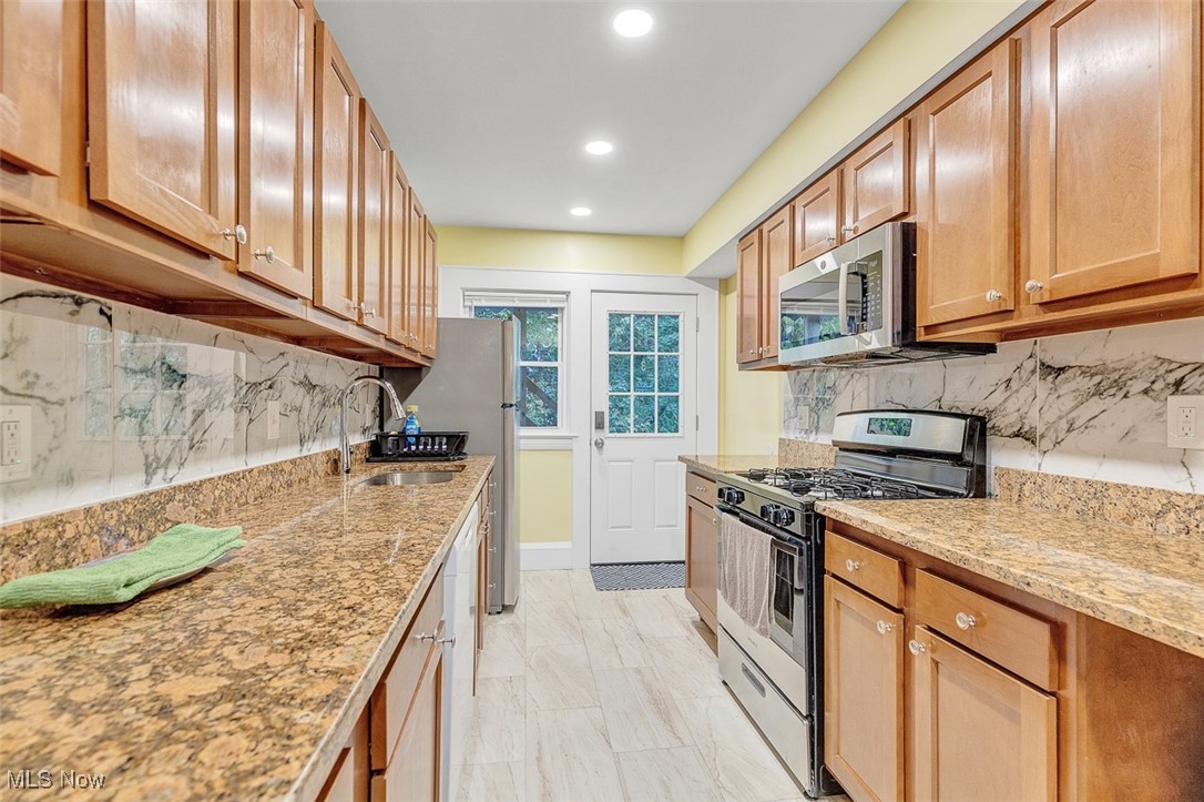2257 Grandview Avenue Cleveland Heights OH 44106
