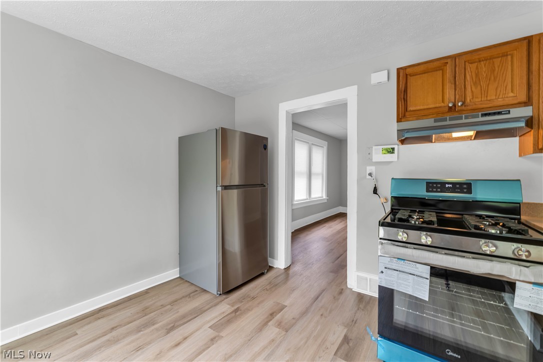 7210 Colgate Avenue Cleveland OH 44102