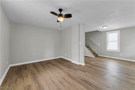 7210 Colgate Avenue Cleveland OH 44102