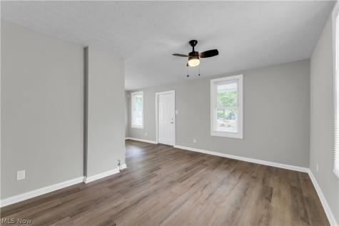 7210 Colgate Avenue Cleveland OH 44102