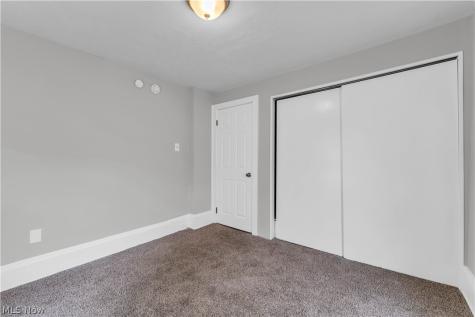 7210 Colgate Avenue Cleveland OH 44102