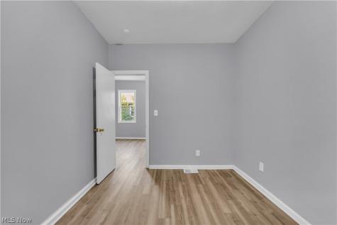 1873 W 47th Street Cleveland OH 44102