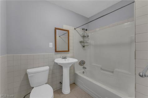 1873 W 47th Street Cleveland OH 44102