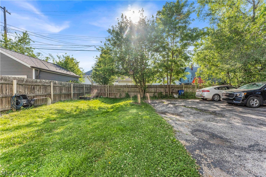 1873 W 47th Street Cleveland OH 44102