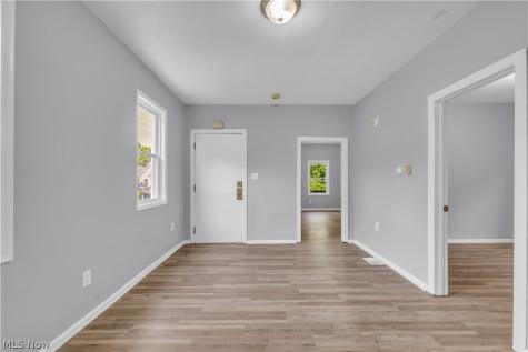 1873 W 47th Street Cleveland OH 44102