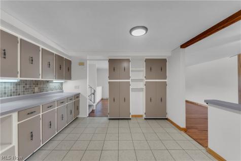 13575 Starlite Drive Brook Park OH 44142