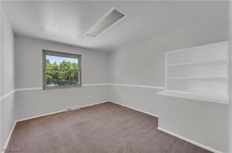 13575 Starlite Drive Brook Park OH 44142