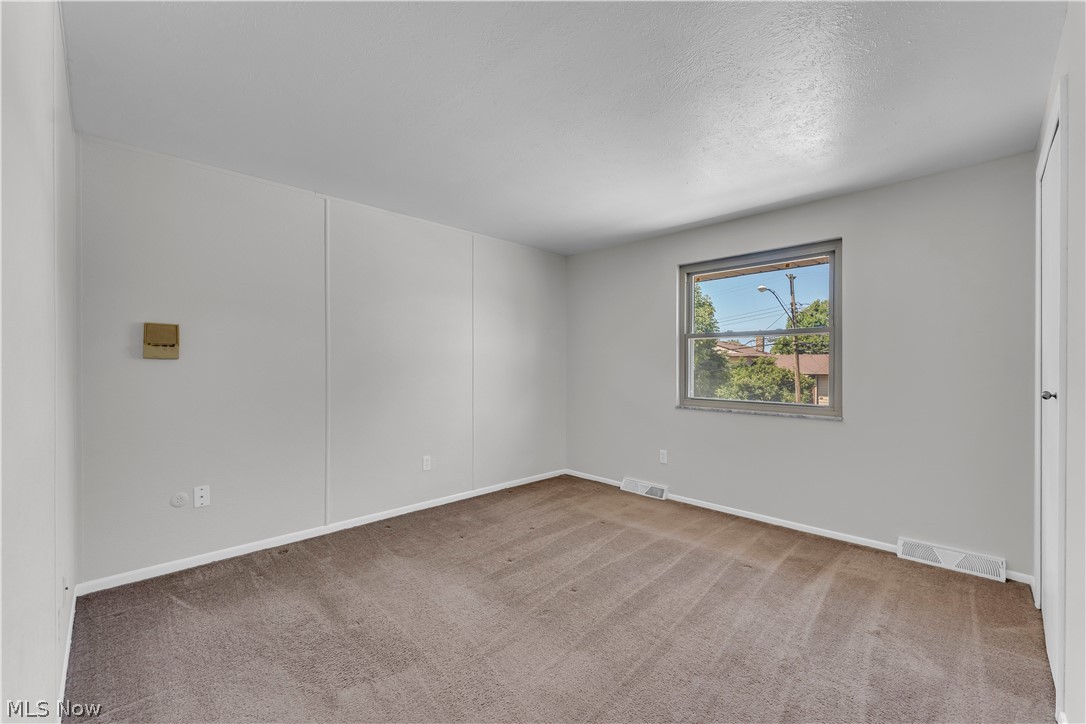 13575 Starlite Drive Brook Park OH 44142