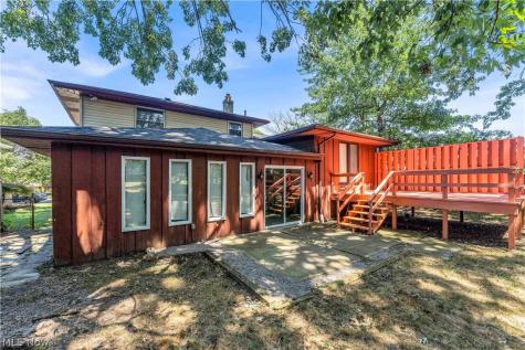 13575 Starlite Drive Brook Park OH 44142