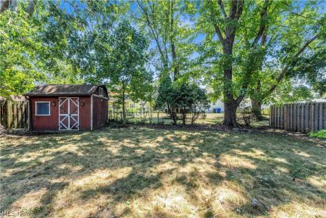 13575 Starlite Drive Brook Park OH 44142