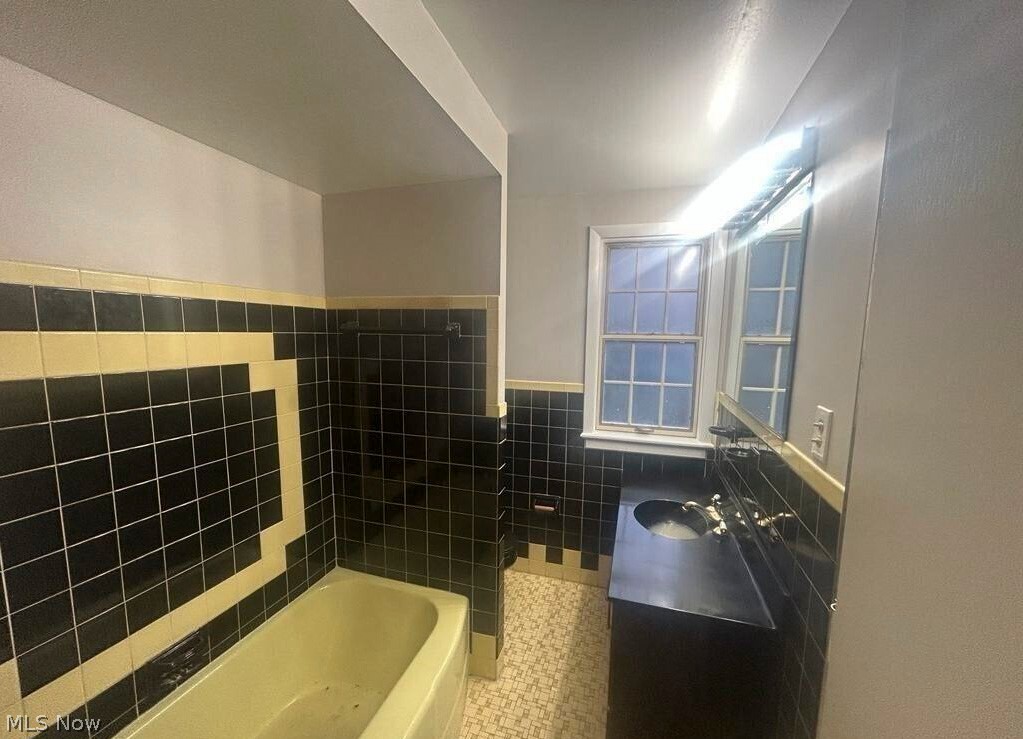 2079 S Green Road South Euclid OH 44121