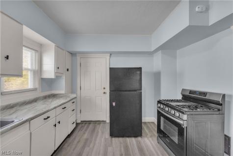 9903 Nicholas Avenue Cleveland OH 44102