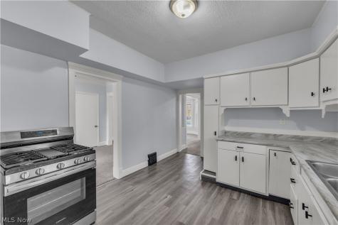 9903 Nicholas Avenue Cleveland OH 44102