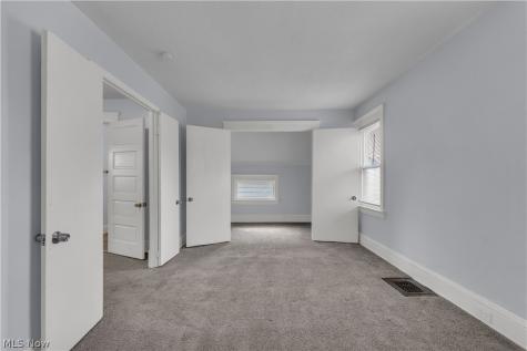 9903 Nicholas Avenue Cleveland OH 44102