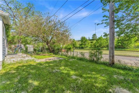 9903 Nicholas Avenue Cleveland OH 44102