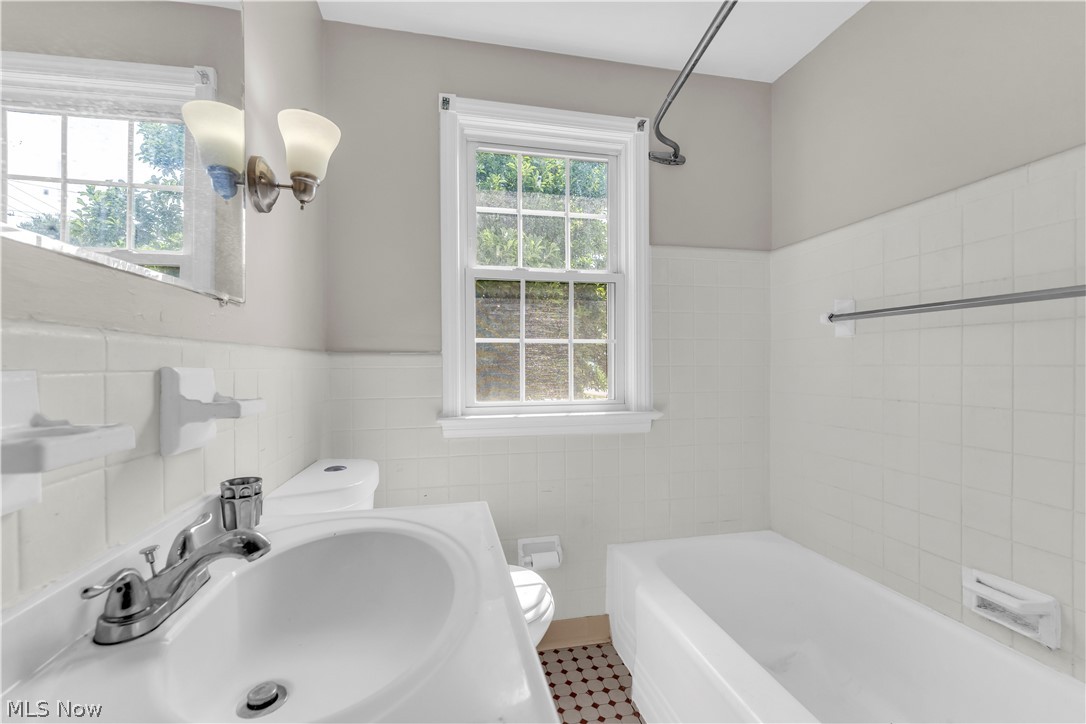 1187 Winston Road South Euclid OH 44121