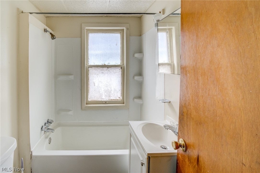 3467 E 149th Street Cleveland OH 44120