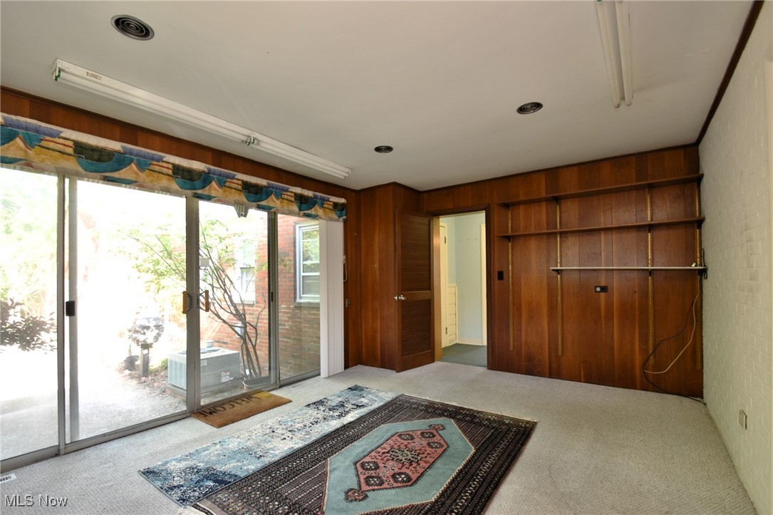 2288 S Green Road University Heights OH 44122