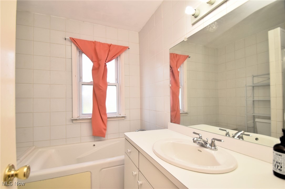 2288 S Green Road University Heights OH 44122