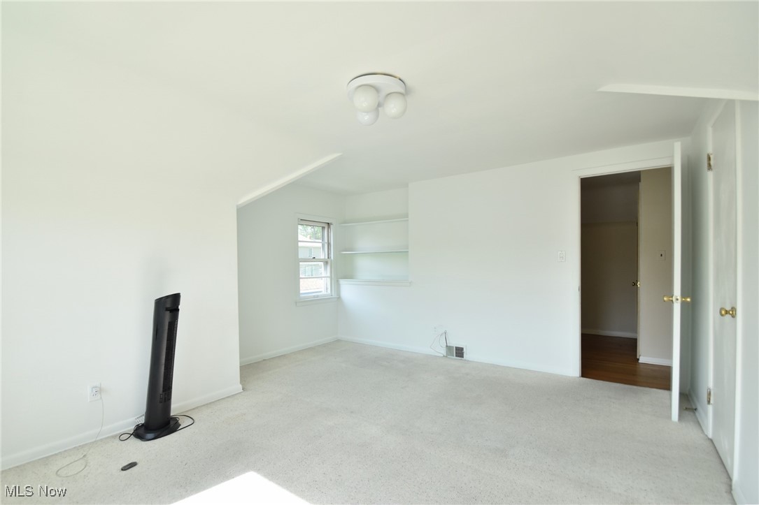 2288 S Green Road University Heights OH 44122