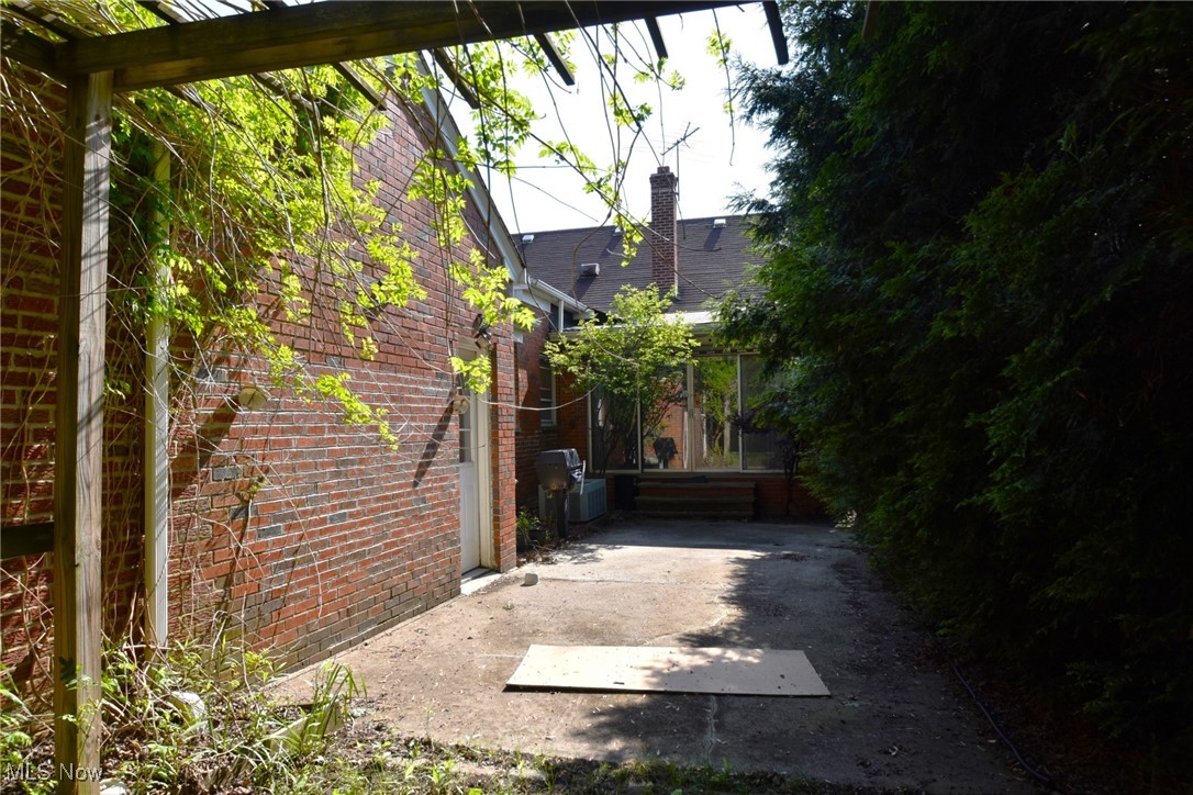 2288 S Green Road University Heights OH 44122