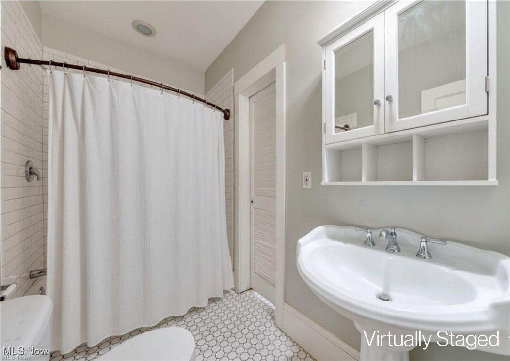 12037 Lake Avenue Lakewood OH 44107