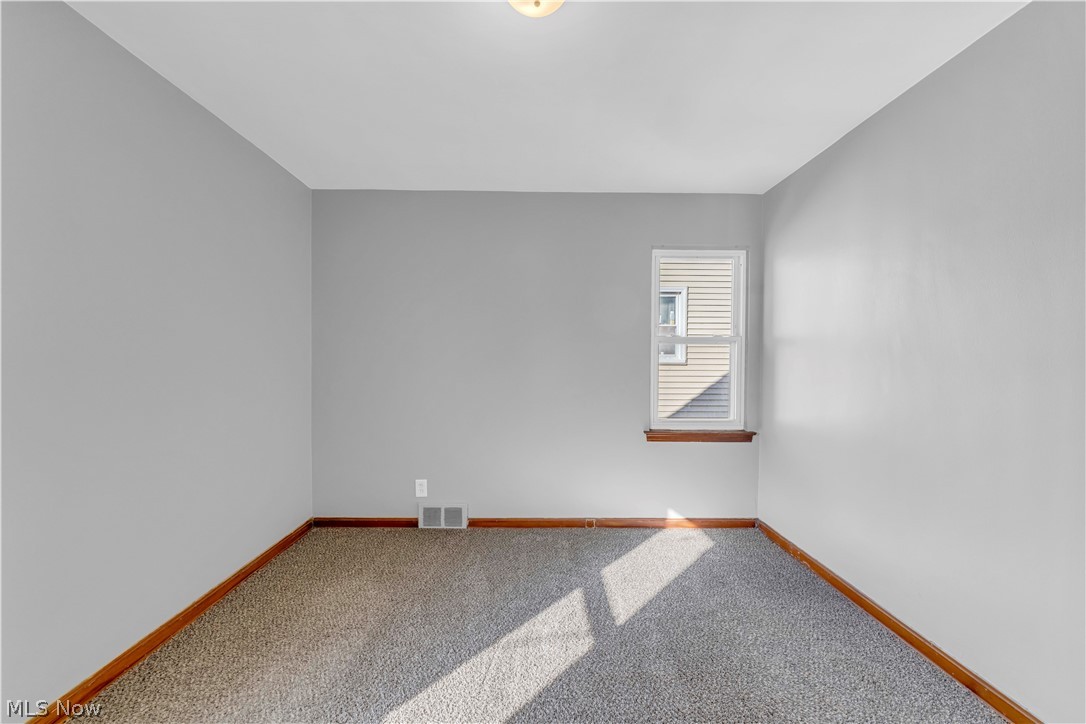 15700 Fernway Drive Maple Heights OH 44137