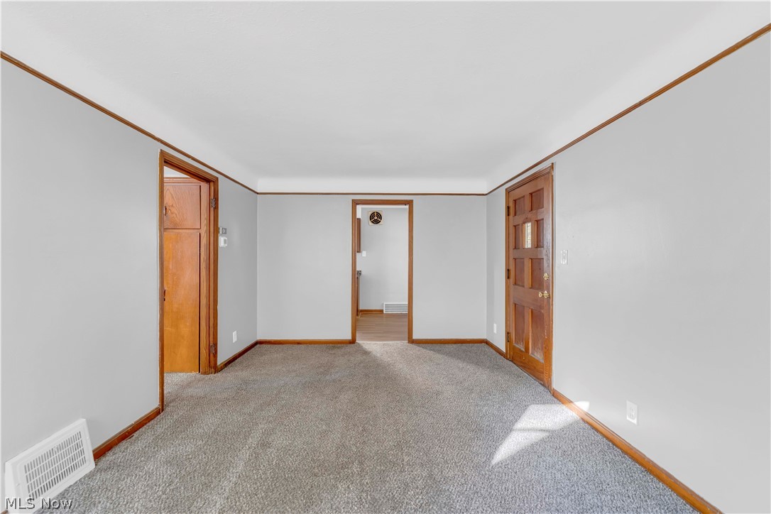 15700 Fernway Drive Maple Heights OH 44137