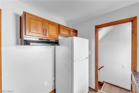 15700 Fernway Drive Maple Heights OH 44137