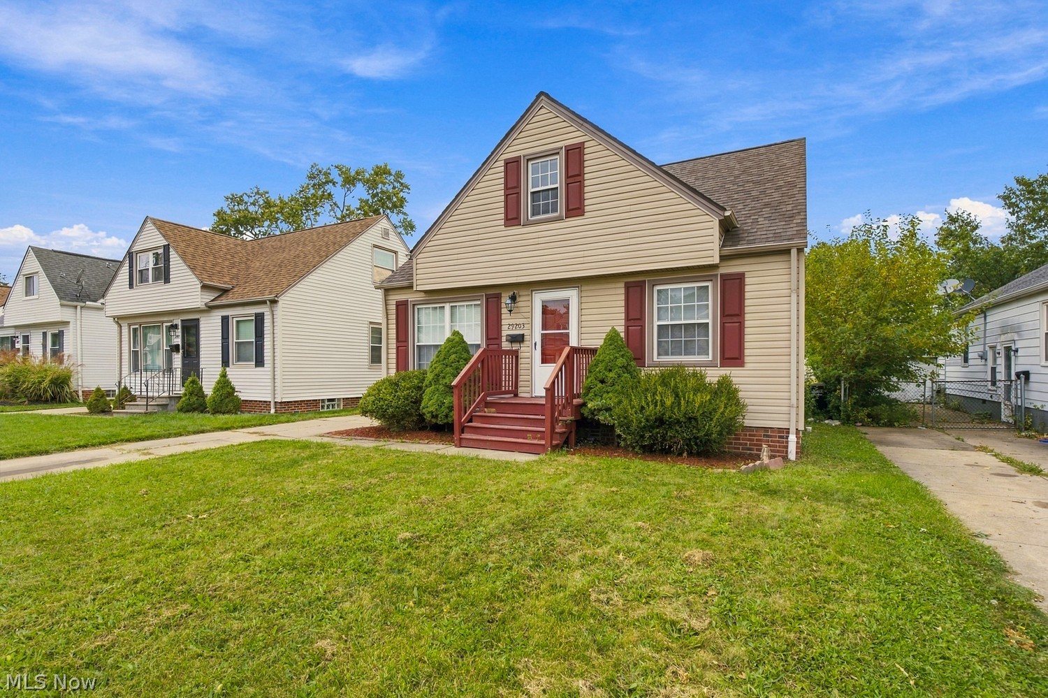 29203 Oakdale Road Willowick OH 44095