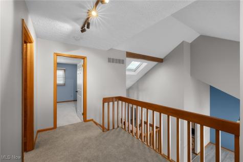 6667 Hidden Lake Trail Brecksville OH 44141