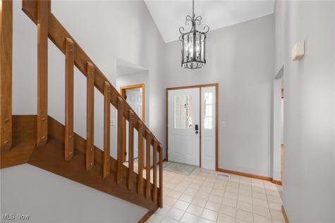 6667 Hidden Lake Trail Brecksville OH 44141