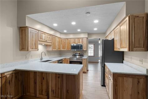 6667 Hidden Lake Trail Brecksville OH 44141
