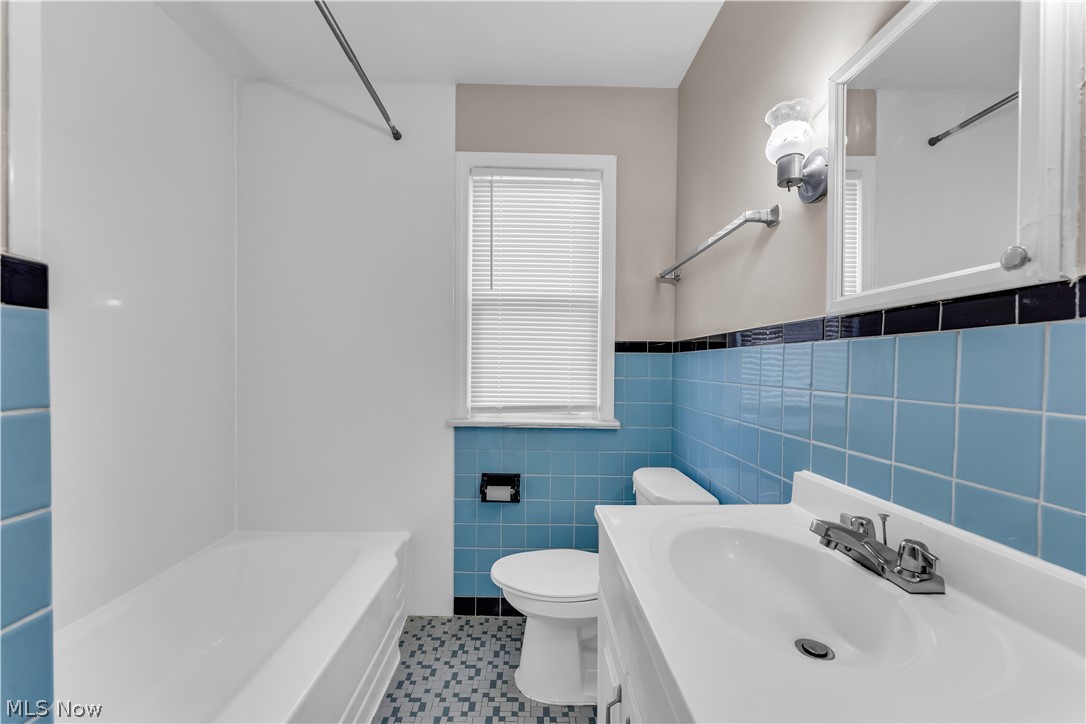 10008 Edgepark Drive Garfield Heights OH 44125