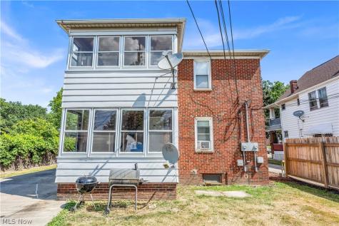 10008 Edgepark Drive Garfield Heights OH 44125