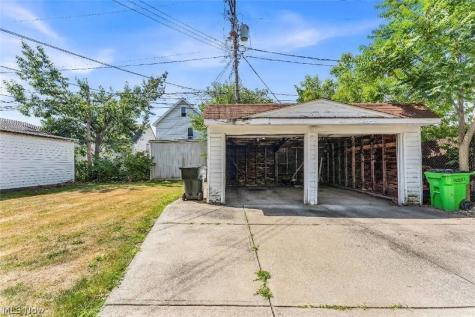 10008 Edgepark Drive Garfield Heights OH 44125