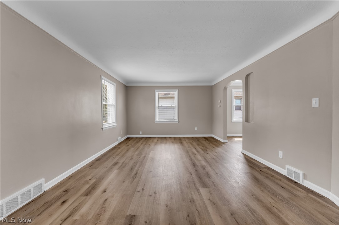 10008 Edgepark Drive Garfield Heights OH 44125
