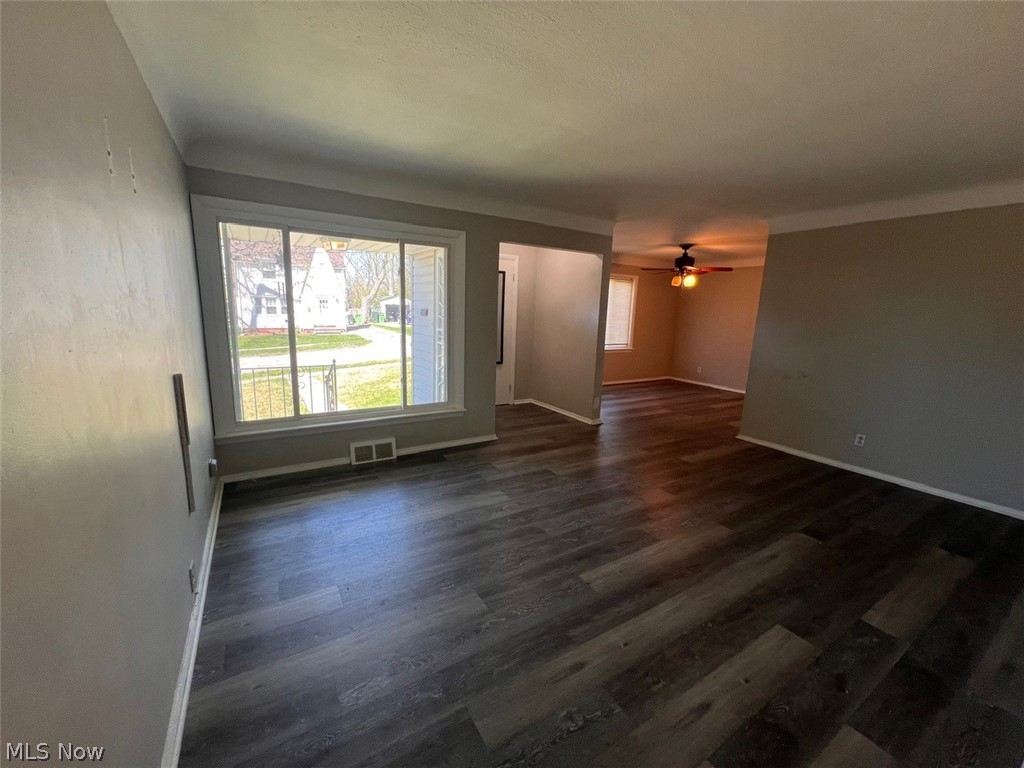 14 Ennis Avenue Bedford OH 44146