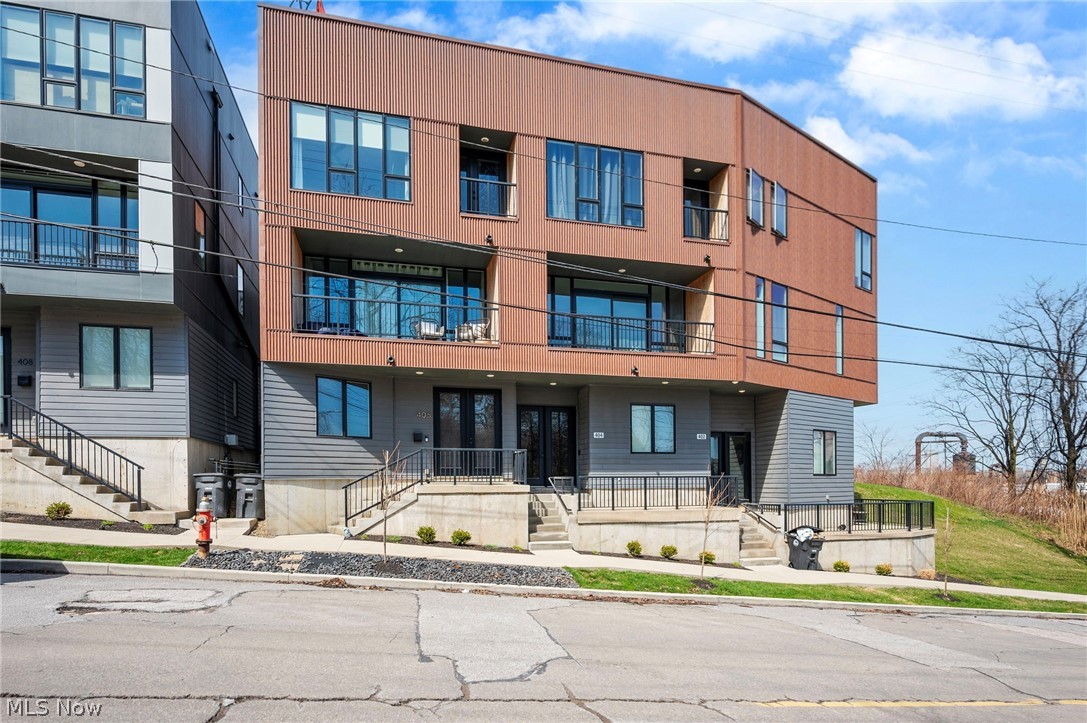 402 Jefferson Avenue Cleveland OH 44113
