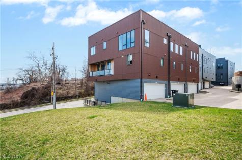 402 Jefferson Avenue Cleveland OH 44113