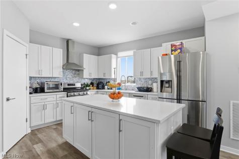 402 Jefferson Avenue Cleveland OH 44113
