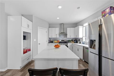 402 Jefferson Avenue Cleveland OH 44113