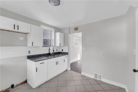 13510 Wainstead Avenue Cleveland OH 44111