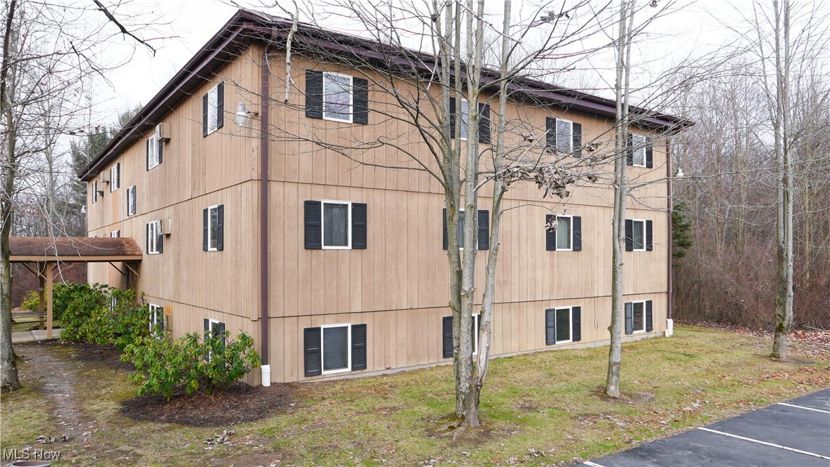 8140 Southwood Drive Garrettsville OH 44231